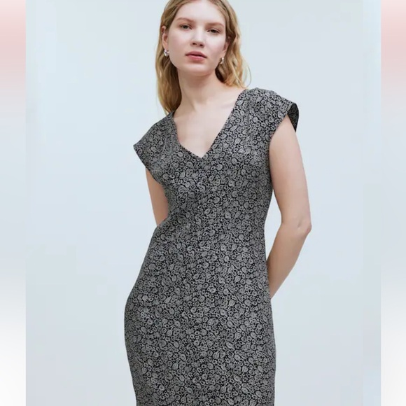 Madewell Cap-Sleeve V-Neck Midi Dress in Floral Cupro-Blend, Size 12 NWT - Picture 4 of 13